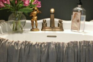 How To Make A Skirted Pedestal Sink-Easy Sewing Tutorial